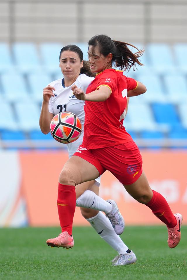 包含巴西队夺冠路：女足队员挑战国际杯决赛的词条