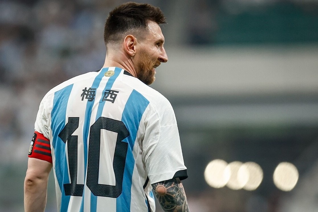 梅西遗憾冷场：VAR判罚点球皇马被沙尔克痛击的简单介绍