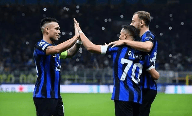 乌迪内斯击败榜首球队，掀起意甲混战大潮(乌迪内斯球员)