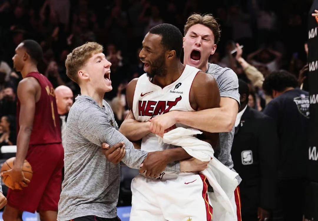 超级巨星再次命中绝杀，助球队擒获胜利